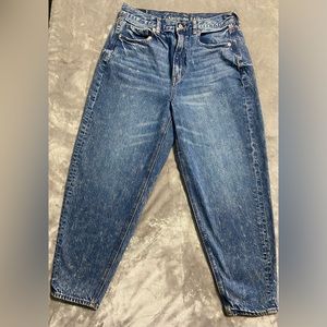 American Eagle Outfitters Mom Jean/Size 6/Color Blue